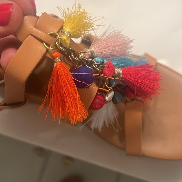 Steve Madden tassel platforms sandal size 9 - Picture 3 of 5